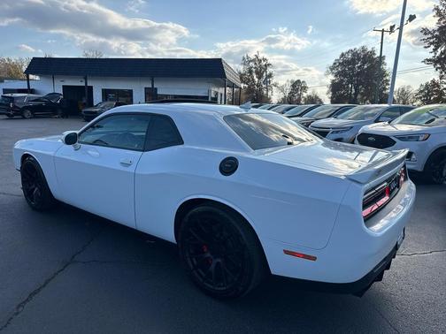 2015 Dodge Challenger SRT 392