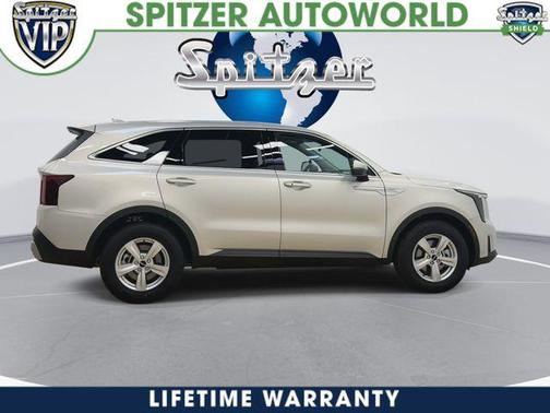 Ivory Silver 2026 Kia Sorento LX