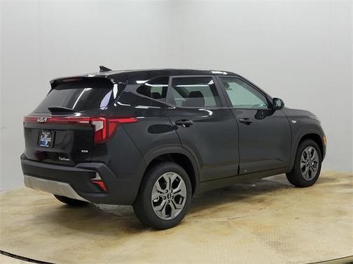 2025 Kia Seltos LX