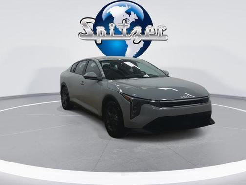 2026 Kia K4 