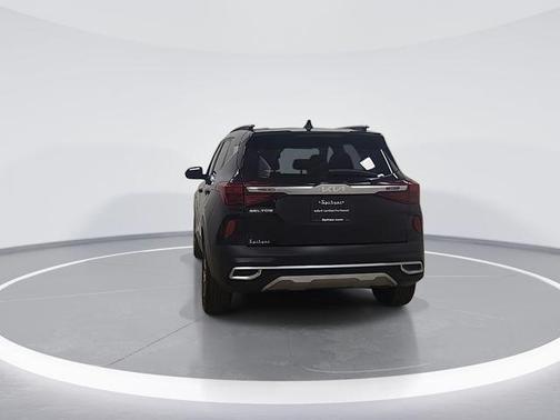 2023 Kia Seltos EX