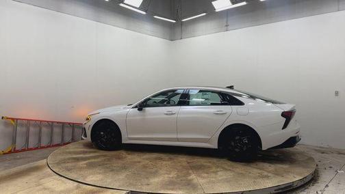 Snow White Pearl 2026 Kia K5 GT-Line