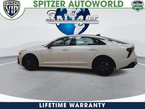 Snow White Pearl 2026 Kia K5 GT-Line