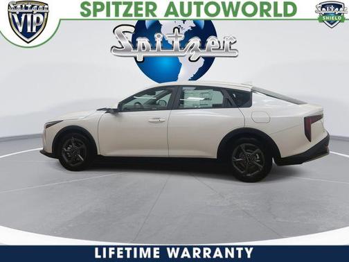 Snow White Pearl 2026 Kia K4 LXS