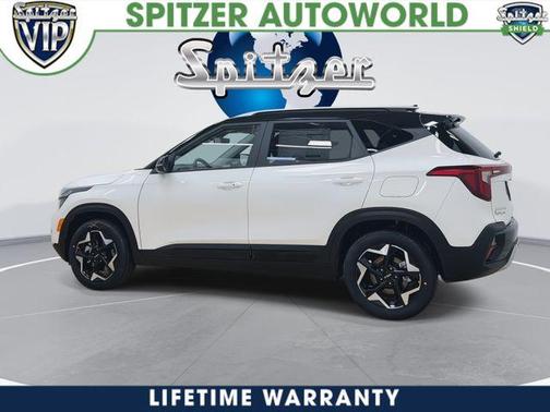 Clear White / Black Roof 2026 Kia Seltos S