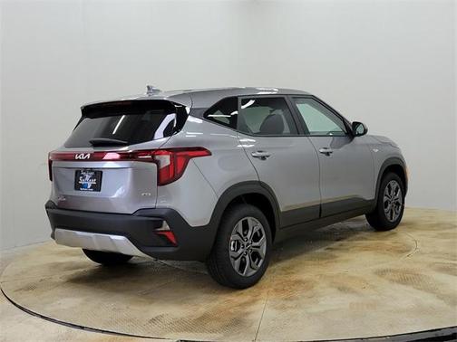 2025 Kia Seltos LX