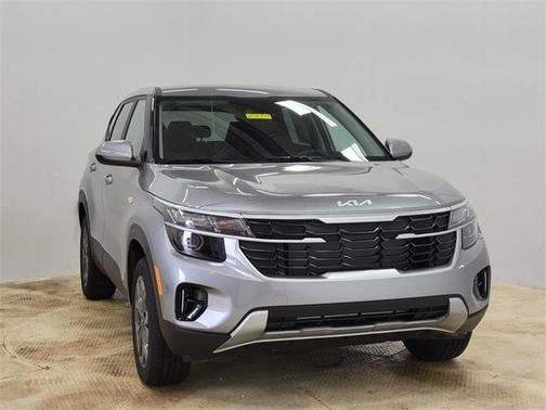 2025 Kia Seltos LX