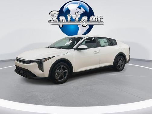 2026 Kia K4 