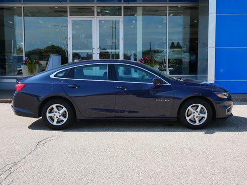 2017 Chevrolet Malibu 1LS
