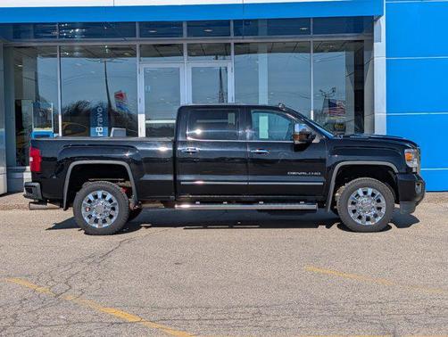Onyx Black 2019 GMC Sierra 2500 Denali