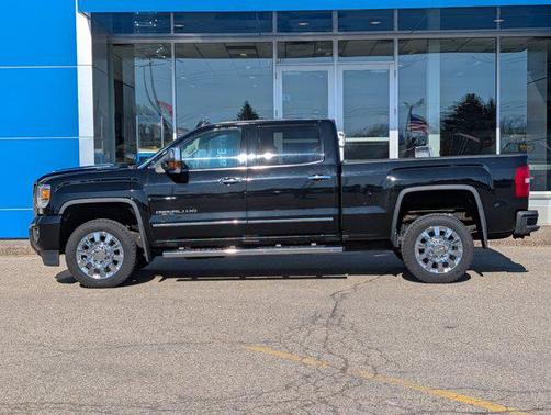 Onyx Black 2019 GMC Sierra 2500 Denali