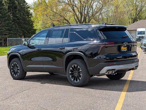 Mosaic Black Metallic 2026 Chevrolet Traverse AWD Z71