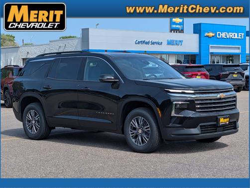 Mosaic Black Metallic 2026 Chevrolet Traverse LT