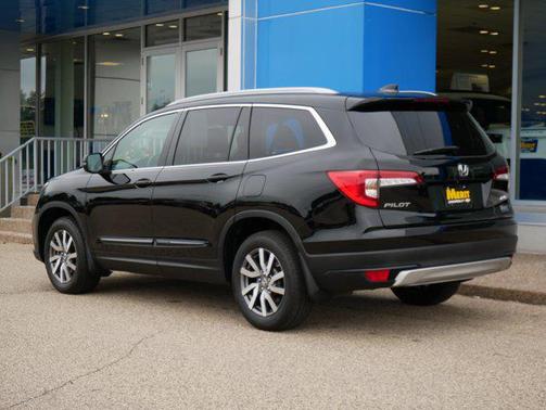 2022 Honda Pilot AWD Black Edition