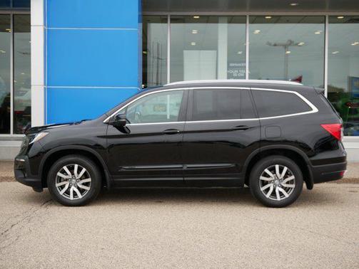 2022 Honda Pilot AWD Black Edition