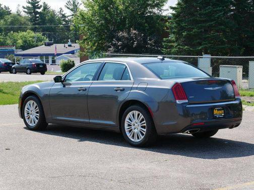2016 Chrysler 300 S