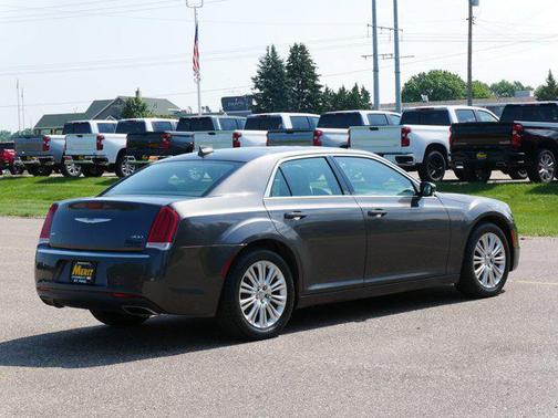 2016 Chrysler 300 S