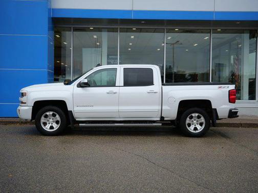 2017 Chevrolet Silverado 1500 2LT