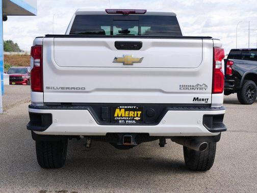 2022 Chevrolet Silverado 2500 High Country