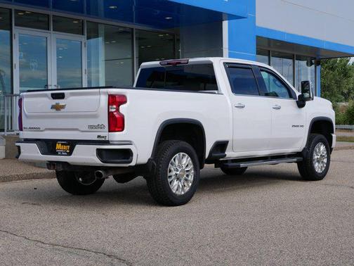 2022 Chevrolet Silverado 2500 High Country
