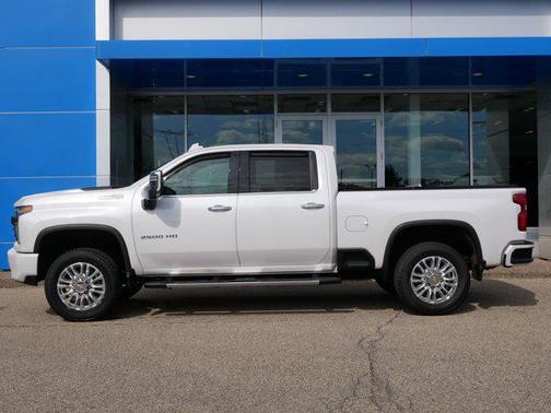 2022 Chevrolet Silverado 2500 High Country