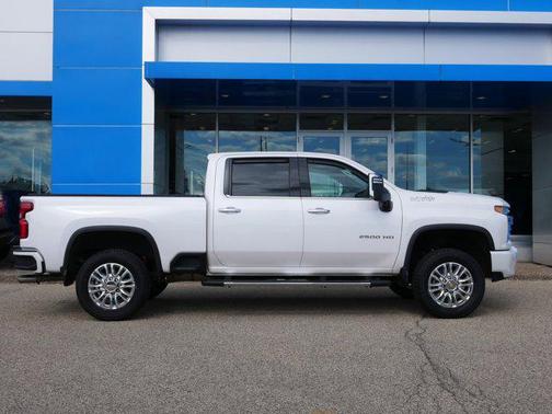 2022 Chevrolet Silverado 2500 High Country
