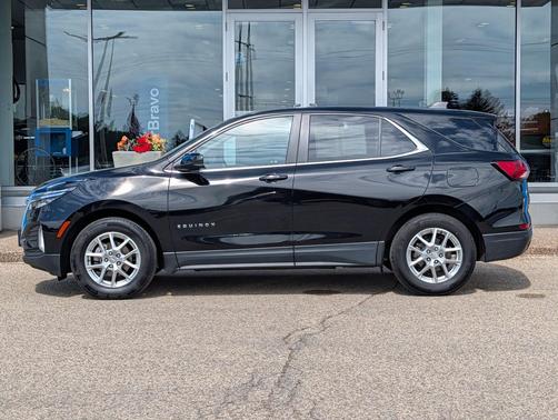 Mosaic Black Metallic 2023 Chevrolet Equinox 1LT