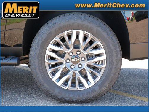 2026 Chevrolet Suburban Z71, 4WD