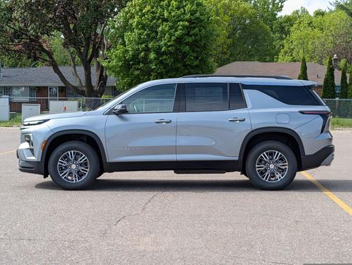 Sterling Gray Metallic 2026 Chevrolet Traverse LT