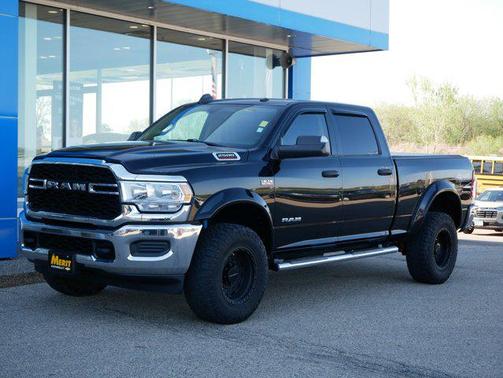 2020 RAM 2500 Tradesman Crew Cab 4X4 6'4' Box