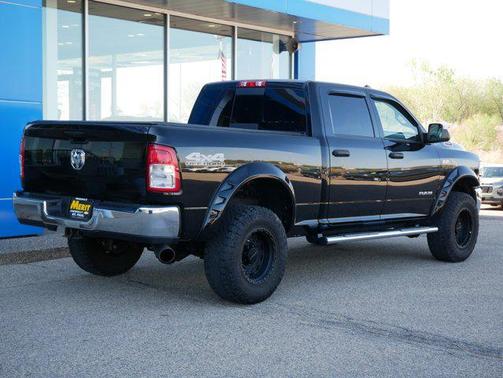 2020 RAM 2500 Tradesman Crew Cab 4X4 6'4' Box