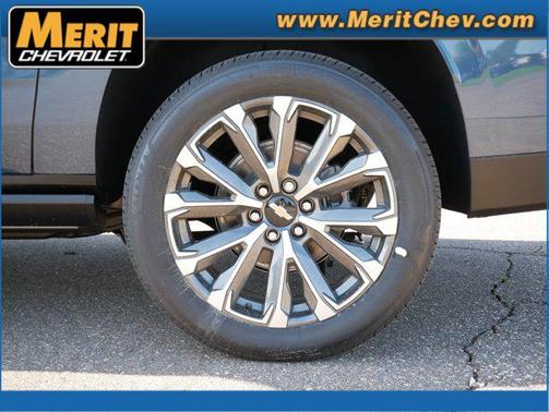 2025 Chevrolet Suburban 4WD High Country