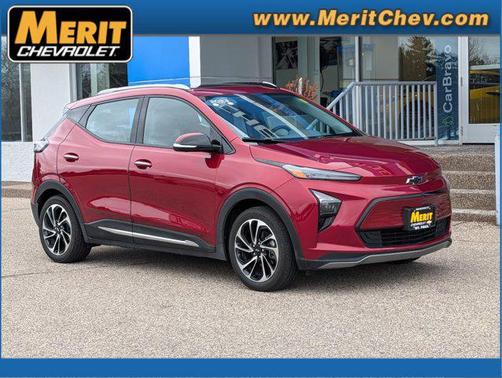 Radiant Red Tintcoat 2023 Chevrolet Bolt EUV FWD Premier