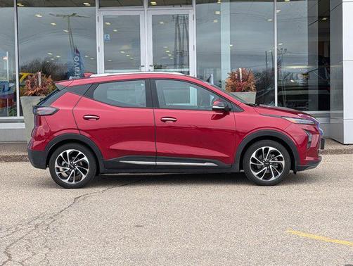 Radiant Red Tintcoat 2023 Chevrolet Bolt EUV FWD Premier