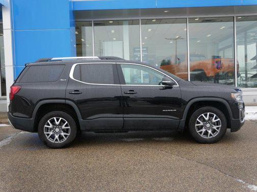 2023 GMC Acadia AWD SLT