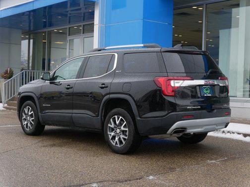 2023 GMC Acadia AWD SLT