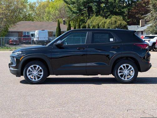 Mosaic Black Metallic 2026 Chevrolet Trailblazer LS