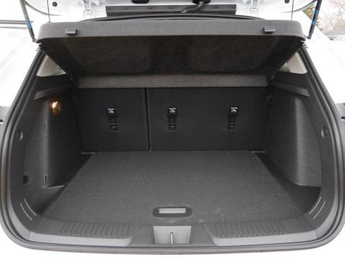 Summit White 2026 Chevrolet Trax LT