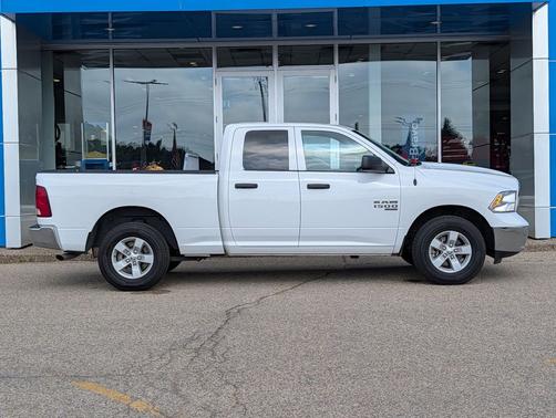 Bright White Clearcoat 2024 RAM 1500 Classic SLT