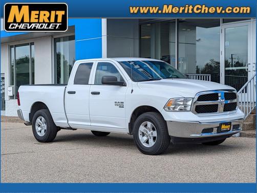 Bright White Clearcoat 2024 RAM 1500 Classic SLT
