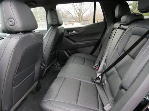 Mosaic Black Metallic 2026 Chevrolet Equinox 1LT