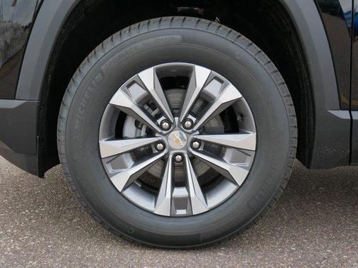 Mosaic Black Metallic 2026 Chevrolet Equinox 1LT