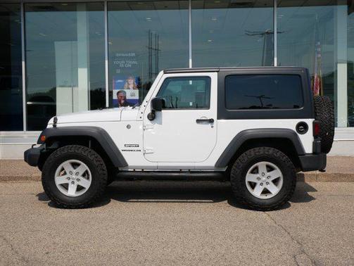 2017 Jeep Wrangler Sport