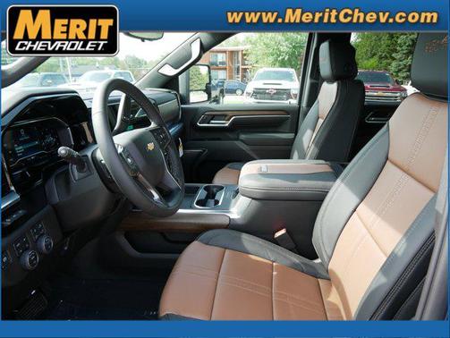 2025 Chevrolet Silverado 3500 High Country