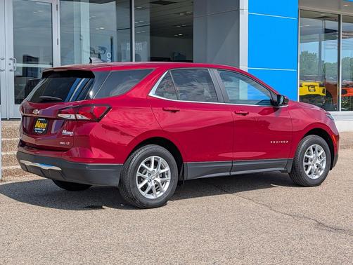 Radiant Red Tintcoat 2023 Chevrolet Equinox 1LT