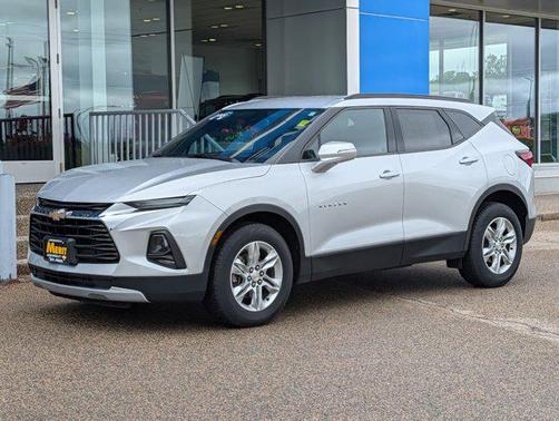 Silver Ice Metallic 2020 Chevrolet Blazer 2LT