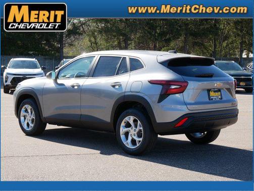 2025 Chevrolet Trax LS