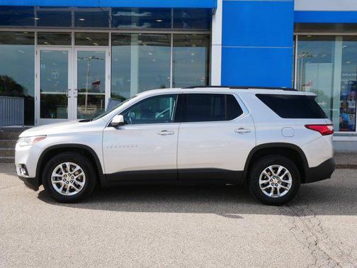 2021 Chevrolet Traverse LT Cloth