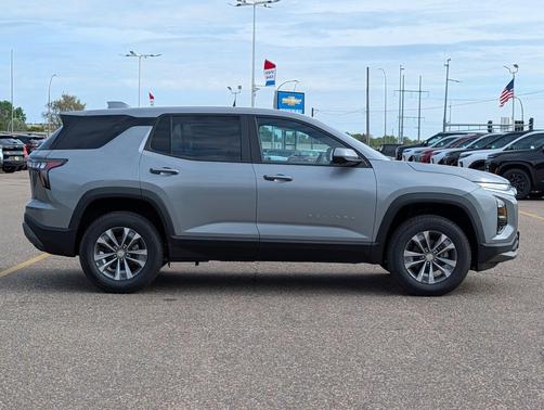Sterling Gray Metallic 2026 Chevrolet Equinox 1LT