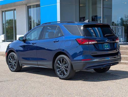 Blue Glow Metallic 2022 Chevrolet Equinox AWD RS